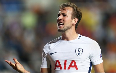 亚美电竞热评-加拉格尔助攻后振臂高呼